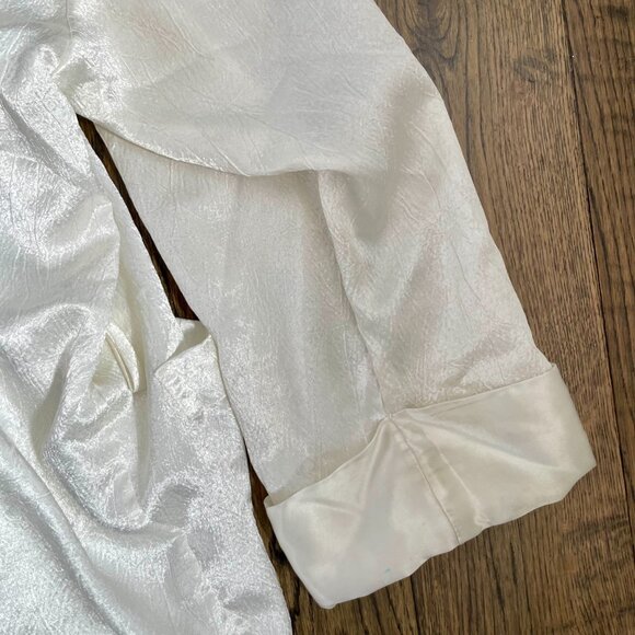 White Victoria Secret Vintage Y2k Cream Silky Embroidered Robe - Picture 12 of 13